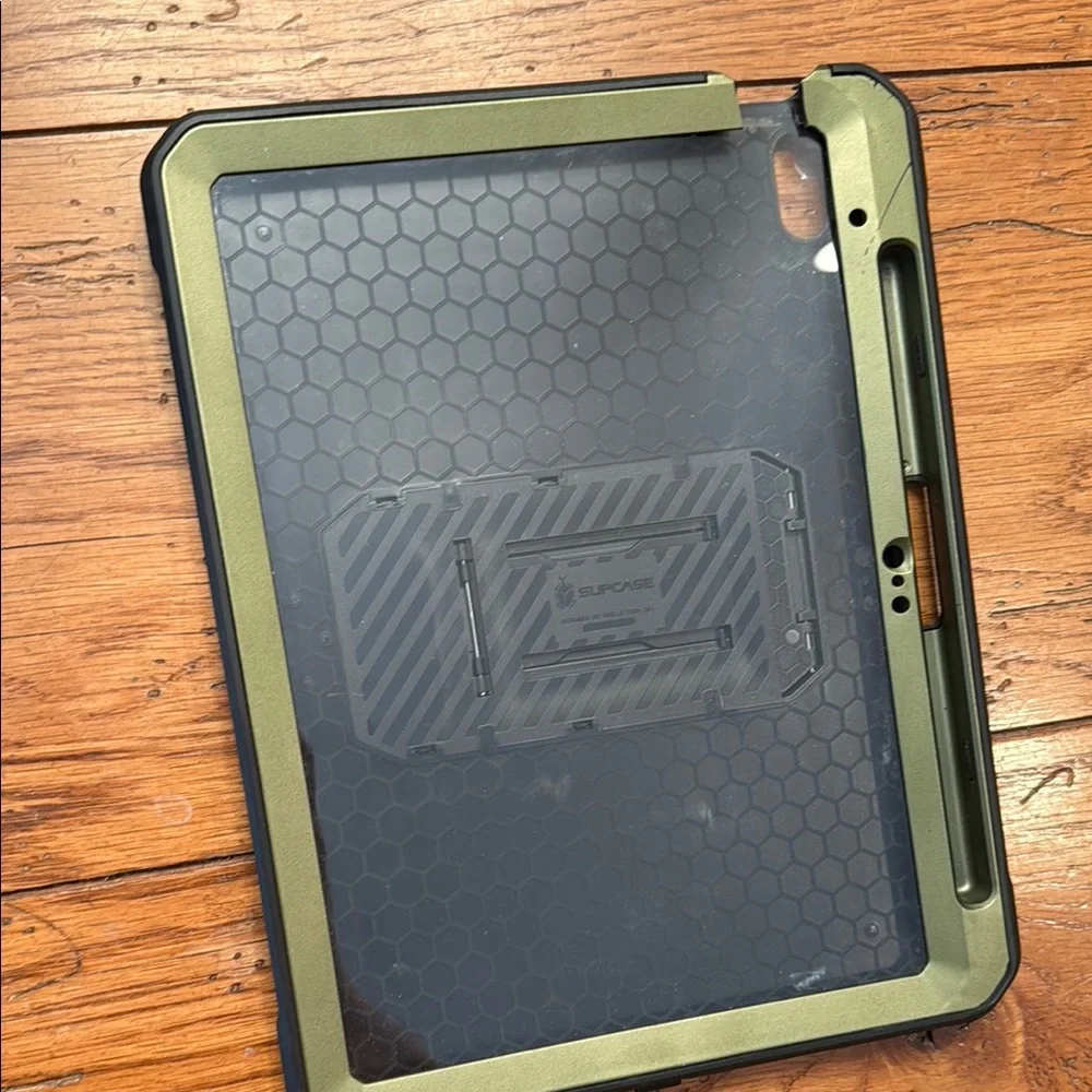 iPad 10.9